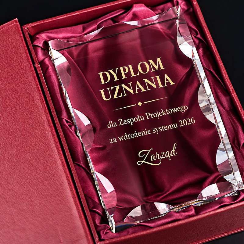 Gruby kryształ — dyplom uznania — drugie ujęcie